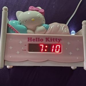 COPY - Hello kitty alarm clock